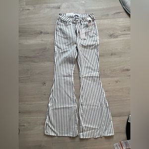 JUDY BLUE FLARE jeans